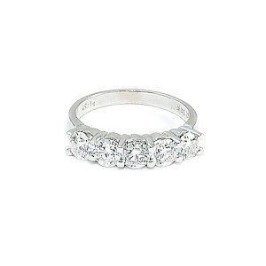 Diamond Shared Prong 5 Stone Wedding Band