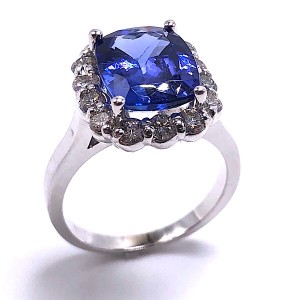 Ladies Tanzanite & Diamond Ring