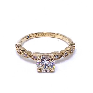 Round Diamond Engagement Ring