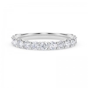 De Beers Forevermark Shared Prong Band
