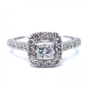 Princess Diamond Engagement Ring