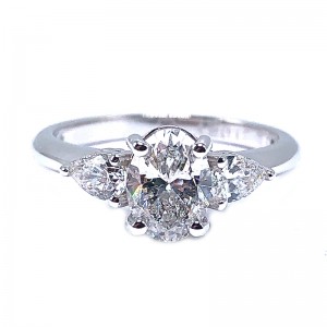 Oval Diamond Engagement Ring
