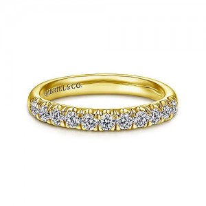 French Pave Diamond Wedding Band