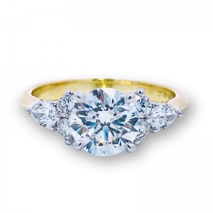 Simon G. Diamond Engagement Ring