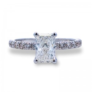 Radiant Cut Diamond Engagement Ring