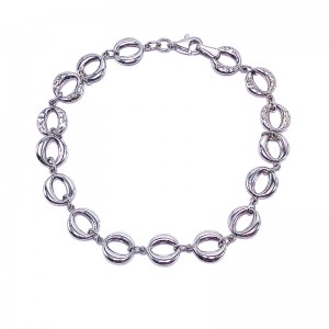 Circle Link Bracelet