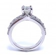 Round Diamond Engagement Ring