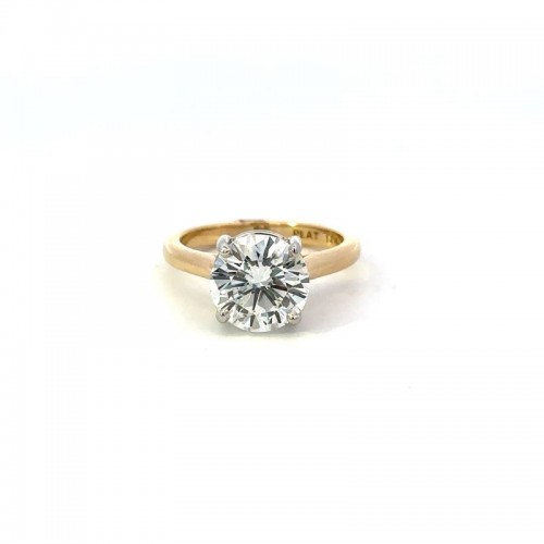 Round Diamond Engagement Ring