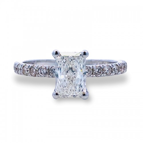 Radiant Cut Diamond Engagement Ring