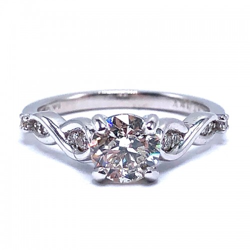 Round Diamond Engagement Ring