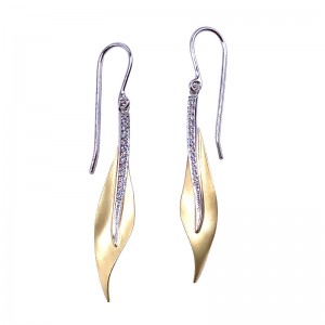 Simon G. Gold Leaf Drop Diamond Earrings