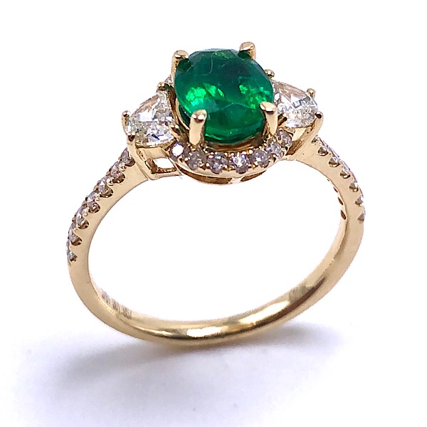 Ladies Emerald & Diamond Ring