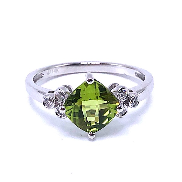 Ladies Peridot & Diamond Ring