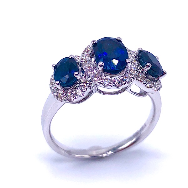 Ladies Sapphire & Diamond Ring