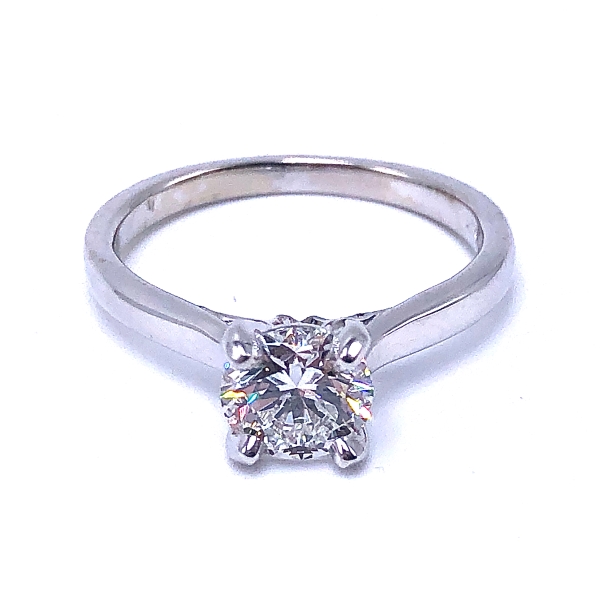 Round Diamond Engagement Ring