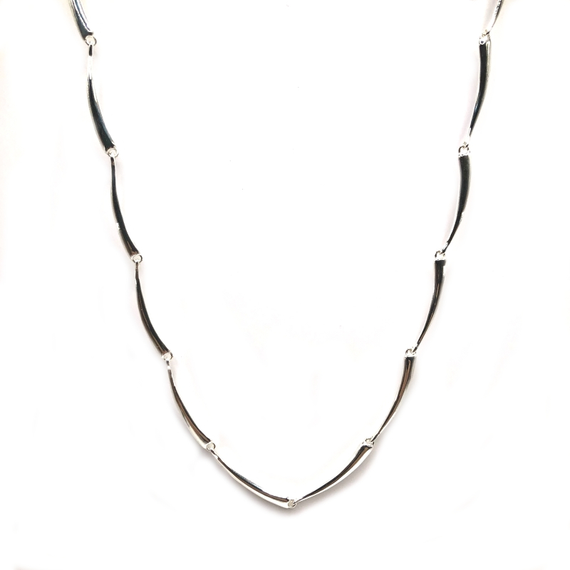 Curved Segments Necklace