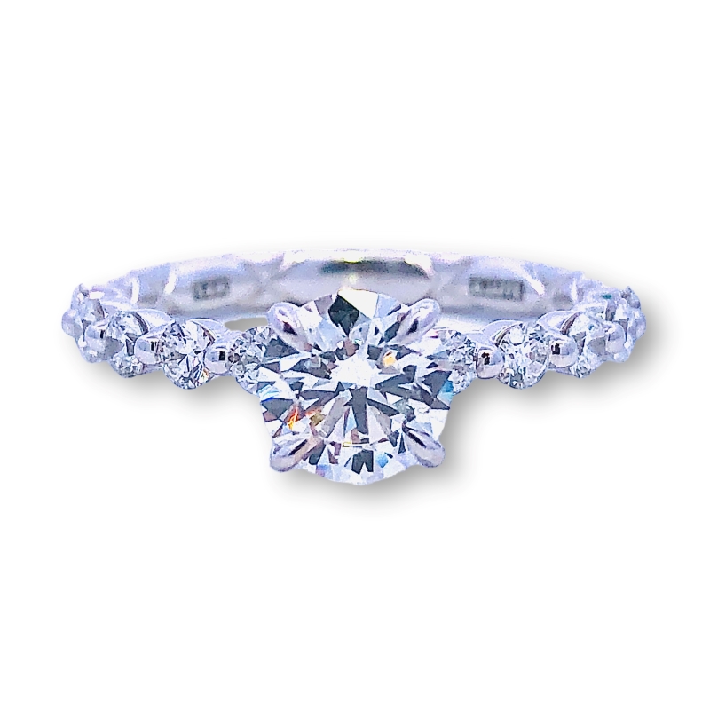 Round Diamond Engagement Ring