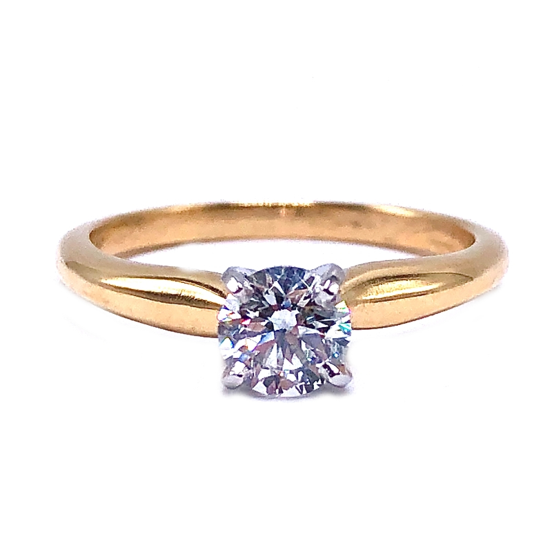 Round Diamond Engagement Ring