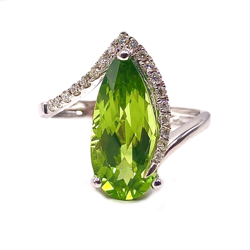 Peridot & Diamond Ring